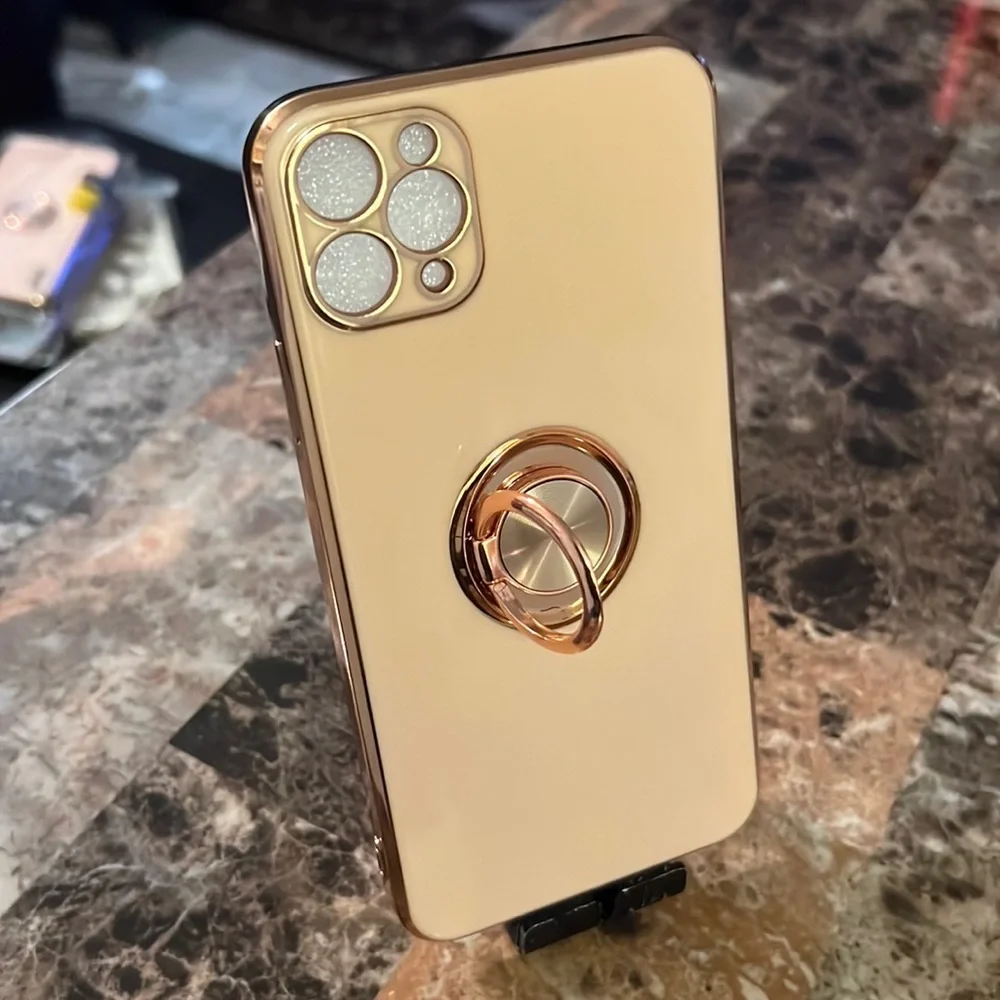 11 pro max heart pendent case